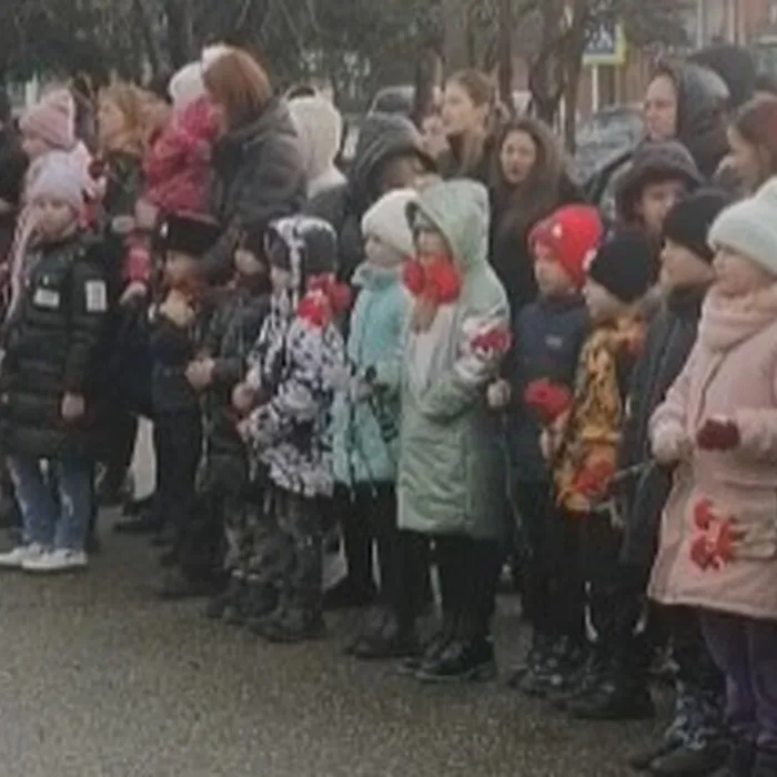 Митинг освобождению Усть-Лабинского района от немецко-фашистких захватчиков.